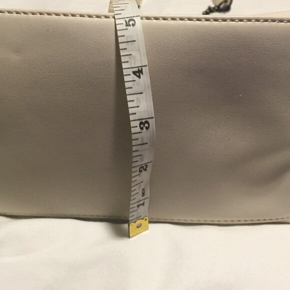 Attention purse cream faux leather open top small tote chain straps Minimalist - Picture 7 of 7